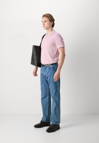 BOSS PRIME - Polotričko - open purple