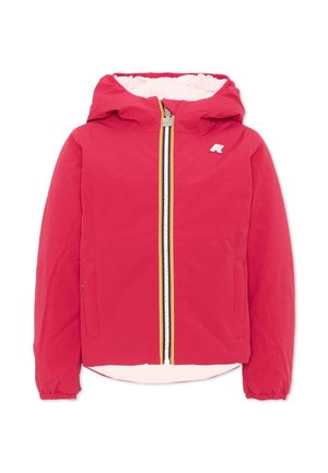 Rood hoodiejasje met ritssluiting aan de voorkant met witte, gele en marineblauwe strepen, elastische boorden en een klein wit logo op de borst.