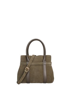 Sac à main en daim vert olive avec poignées en cuir foncé et bandoulière ajustable à boucle dorée, sur fond blanc.