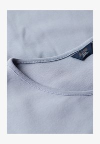 Sélectionné, tidal blue
