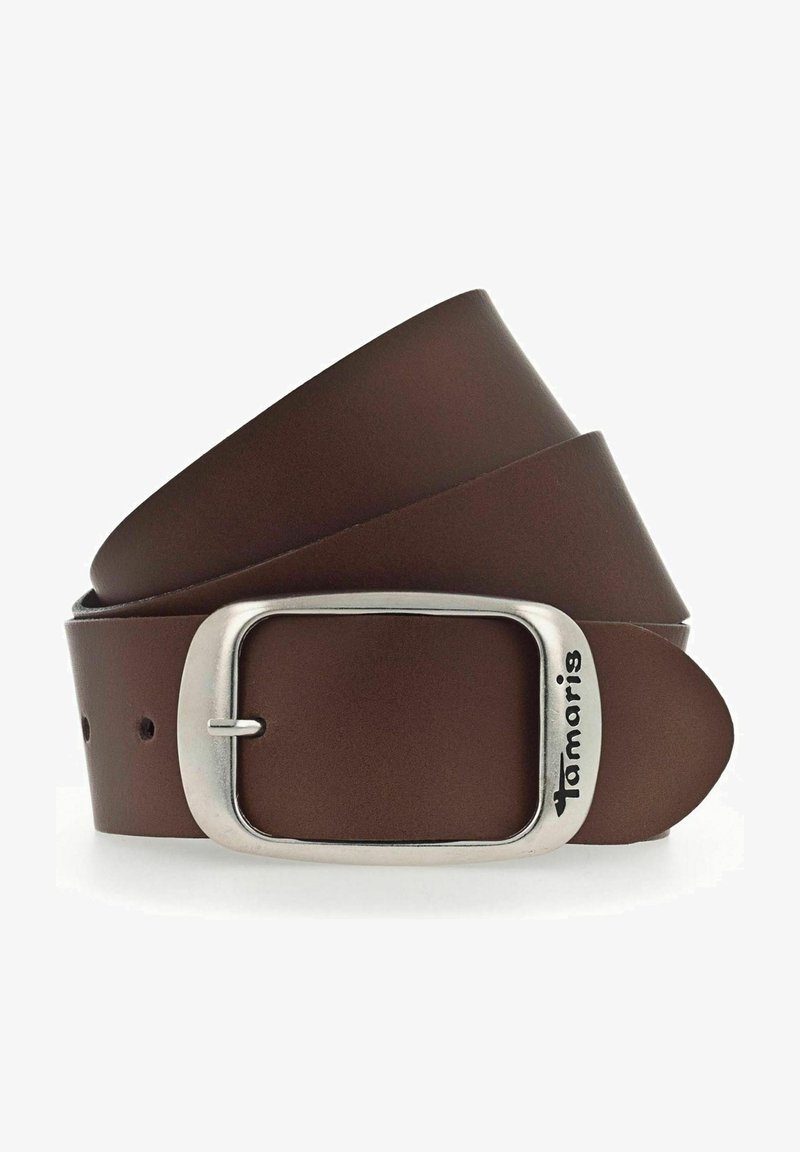 Brun læderbælte snoet med en sølvspænde, der bærer mærkenavnet "Tamaris" og viser en glat tekstur og minimalisk design.