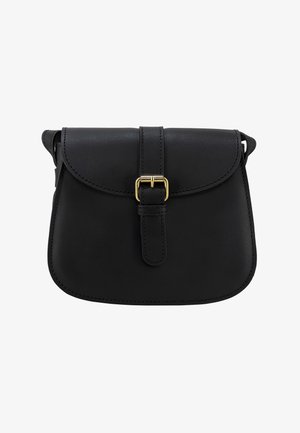 Schwarze Leder-Crossbody-Tasche mit runder Form, Klappenverschluss, goldfarbenem Schnallenverschluss und genähten Details entlang der Kanten.