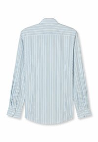 Hellblau gestreiftes Hemd mit langen Ärmeln und Knopfmanschetten, versehen mit dünnen vertikalen Streifen und einem klassischen Kragen. Weiche Stofftextur.