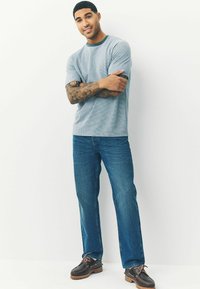 REGULAR FIT - BRUSHED - Trükipildiga T-särk - blue dogtooth