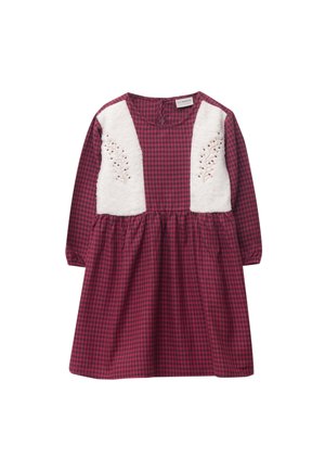 Sukienka z długim rękawem dla malucha w czerwono-czarną kratę, z białymi panelami z sztucznego futra oraz kwiatową haftowaną ozdobą z przodu.