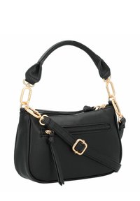 Bolso de mano de cuero negro con un acento de cadena en tono dorado, bolsillo con cremallera y asas dobles, con un acabado texturizado y correa ajustable.