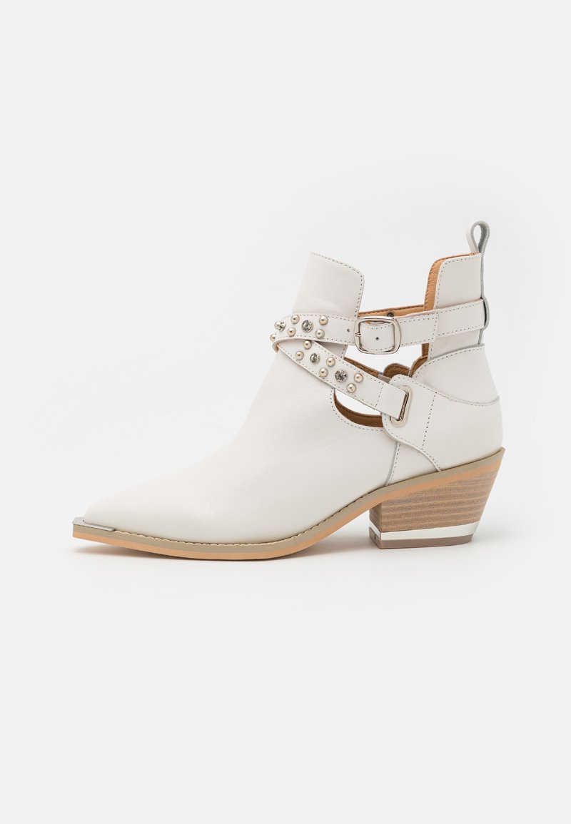 Pena Botines tacón - white/blanco - Zalando.es