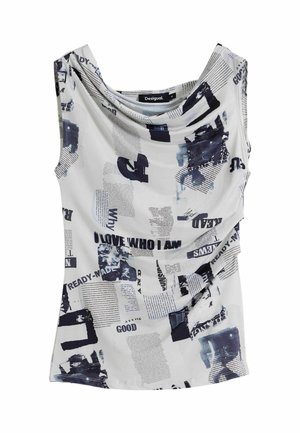 Top bianco senza maniche con scollo a cowl, caratterizzato da un mix di testo nero e motivi astratti blu. Tessuto morbido e leggero.