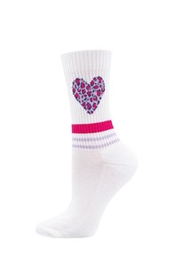 Weiße Baumwollsocke mit gerippter Textur, featuring ein lila und pinkes Leoparden-print Herzdesign und pinken sowie lilafarbenen Streifenakzenten am Bund.