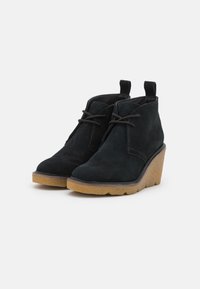 Clarks Botines bajos - black