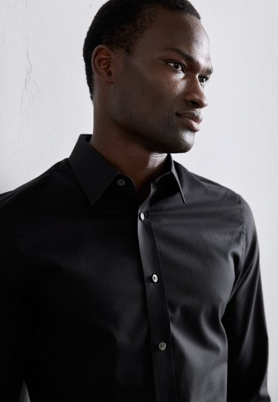 Tiger of Sweden ADLEY - Dalykiniai marškiniai - black