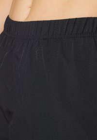 ONLY Play ONPSPACE LIFE LOOSE SHORTS - Sportske kratke hlače - black/pumice stone