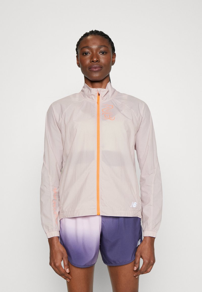 New Balance IMPACT RUN LIGHT PACK JACKET - Větrovka - stone pink