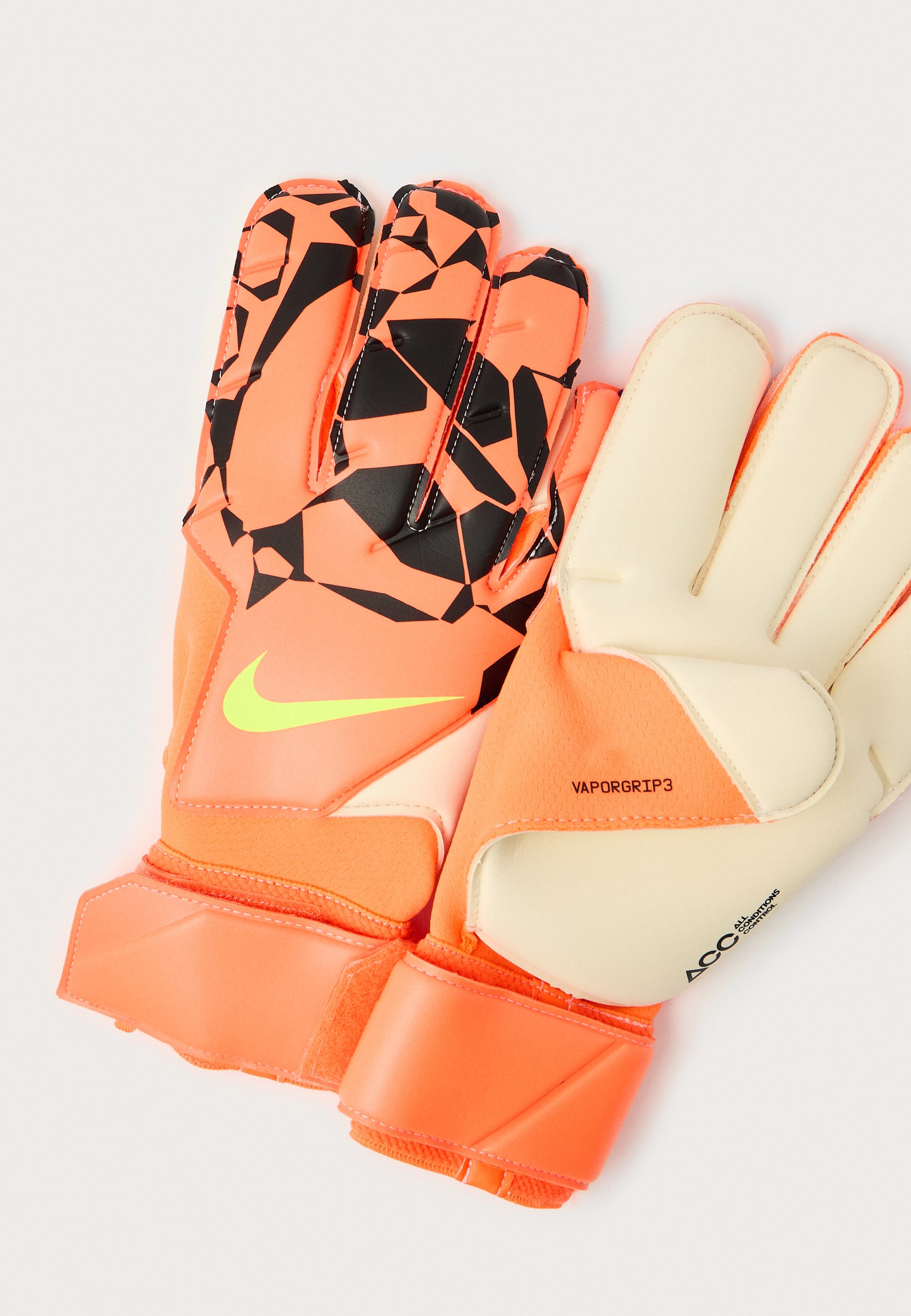 nike vapor soccer gloves