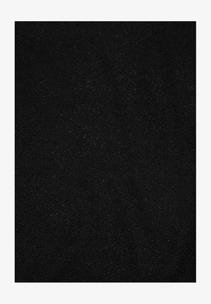 Czarny materiał o gładkiej fakturze, z subtelnym połyskiem i jednolitym kolorem, wolny od wzorów czy widocznych akcentów metalowych.