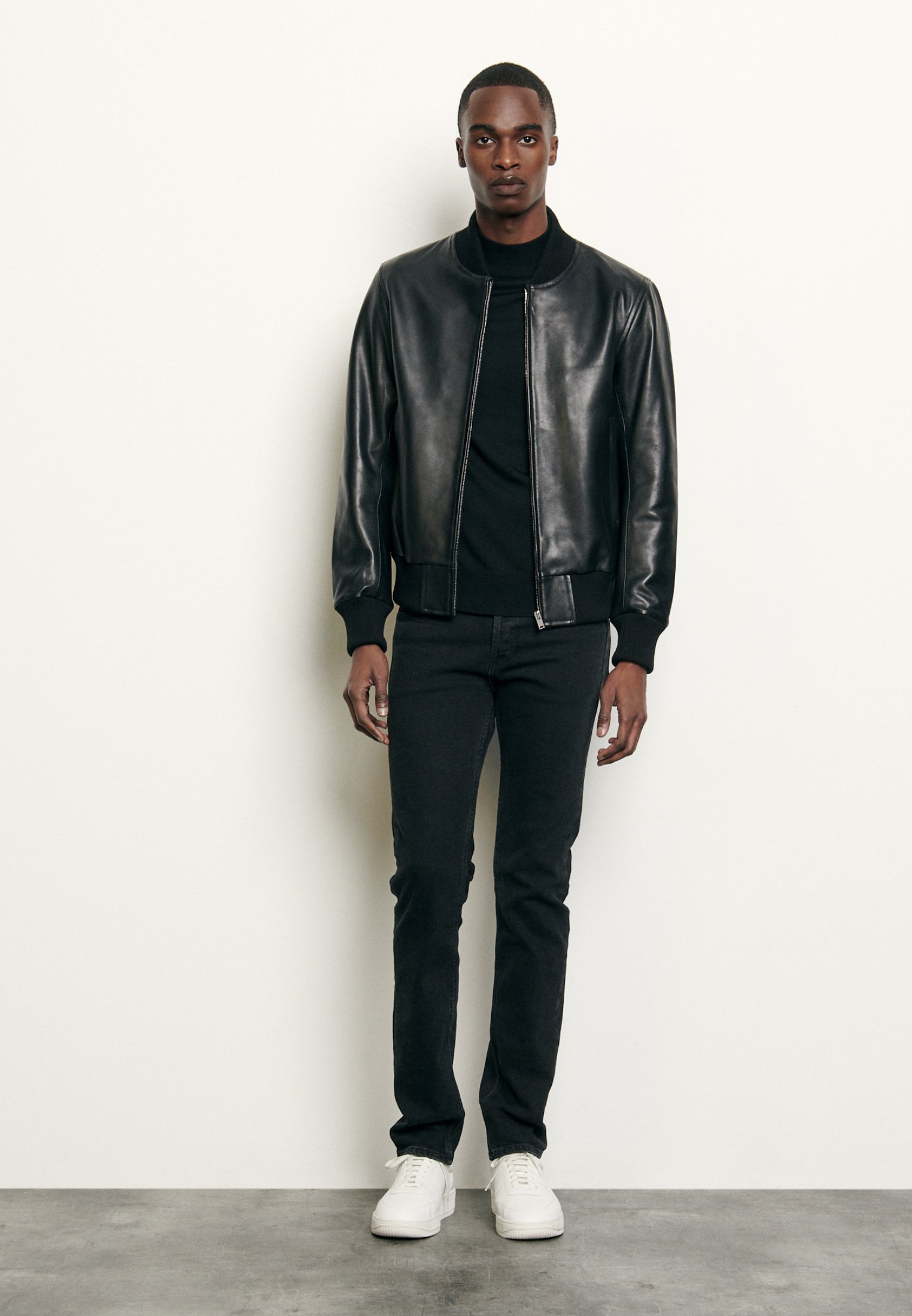 sandro MONACO CUIR Skinnjakke noirsvart Zalando.no Club Monaco BIKER JACKET Skinnjakke brown Zalando.no