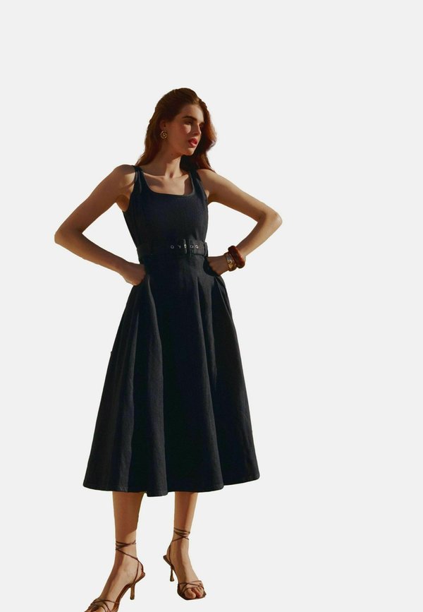 REGULAR FIT -  BELTED MIDI - Jeanskleid - rinse wash