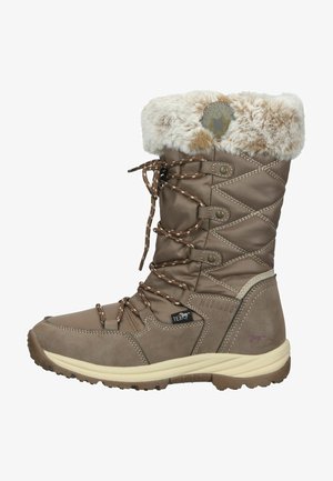 Brązowe wodoodporne buty z sztucznym futrem na kołnierzu, sznurowane z przodu, z pikowaną cholewką i trwałą gumową podeszwą. Posiada metalowe oczka oraz detal z logo.