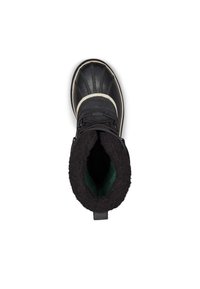 Czarny wodoodporny but z okrągłym noskiem i teksturowaną cholewką. Podszewka z czarnego polaru, z zieloną warstwą wewnętrzną. Design sznurowany z akcentami.