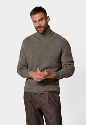 PROFUOMO, PROFUOMO PULLOVER ROLLNECK - Jumper - brown