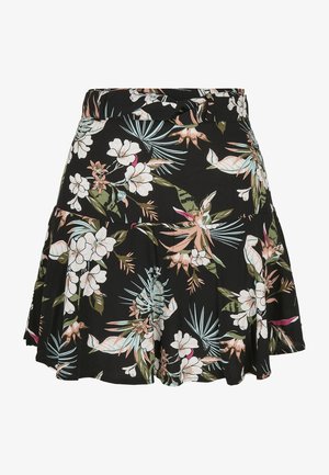 Blumiger Skaterrock aus leichtem Stoff. Schwarzer Hintergrund mit weißen und pastellfarbenen Blumen, grünen Blättern und subtilen Falten am Saum.