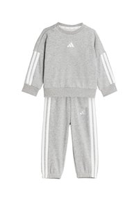 Unselected, medium grey heather white