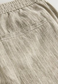 REGULAR   - Püksid - neutral stripe