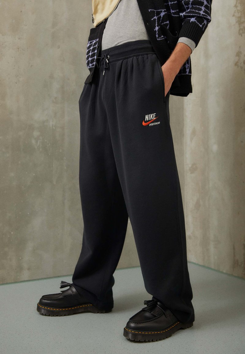 Nike Sportswear TREND PANT Trainingsbroek black/zwart Zalando.be