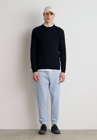 Thumbnail Image 2