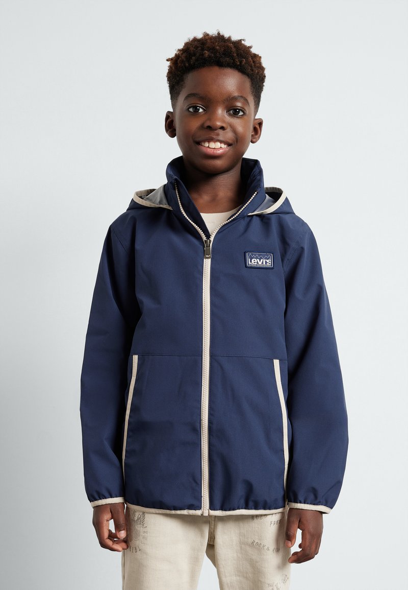 Levi's® - STOWAWAY HOOD - Neperpučiamoji striukė - naval academy, Padidinti