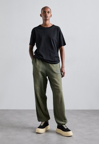 032c SPLICED SOFT JOGGER - Verryttelyhousut - faded olive drab