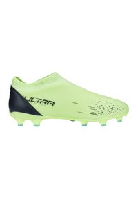 Scarpa da calcio verde lime con texture liscia, vestibilità elastica e accenti blu scuro. Presenta tacchetti sagomati per una buona trazione su superfici erbose.