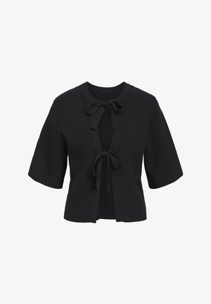 Sort strikket cardigan med korte ærmer, åben front og to knyttede remme ved halsen. Tekstureret stof med ribbet design.