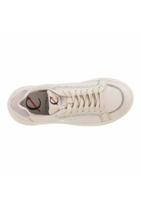 Sneaker beige con upper in pelle liscia, punta glitterata argento, lacci piatti e logo nero sulla soletta. Presenta lati testurizzati.