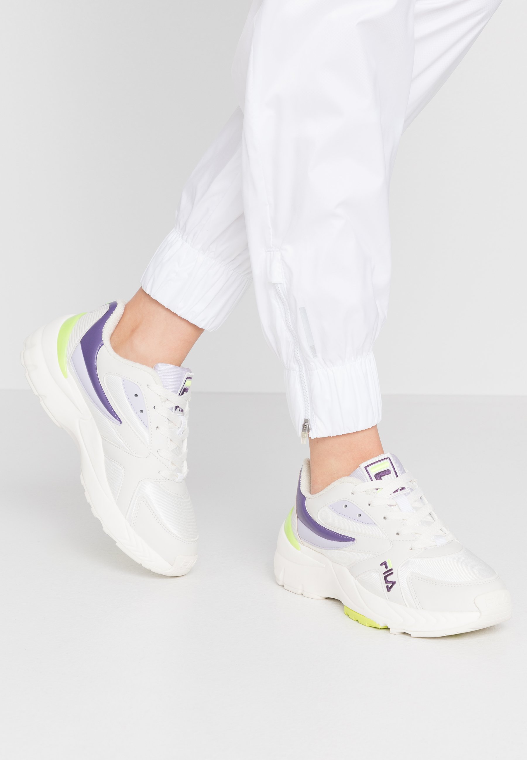 Fila HYPERWALKER Joggesko marshmallowpurple heather D FORMATION Joggesko blackmetallic silverwhite | Sko