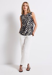 Street One MIT CUT-OUT - Blouse - blau