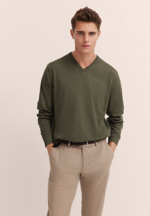 bugatti V-NECK - Jumper - oliv