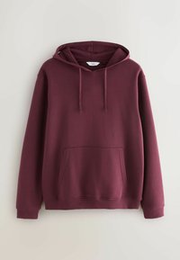 Bordeaux hoodie tillverkad av mjukt tyg, med en justerbar huva, en framficka och ribbade ärmslut och kant. Slät textur med minimala detaljer.