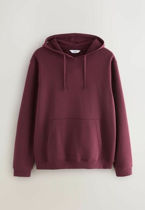 Bordowy hoodie wykonany z miękkiego materiału, z kapturem na sznurki, kieszenią z przodu oraz ściągaczami przy mankietach i dole. Gładka tekstura z minimalnymi detalami.