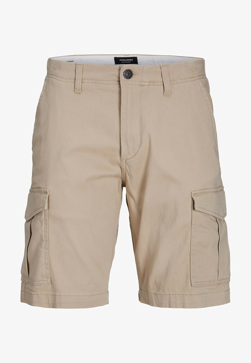 Shorts cargo beige en coton, dotés de plusieurs poches latérales, d'une fermeture à bouton à la taille, et d'un design à coupe droite.
