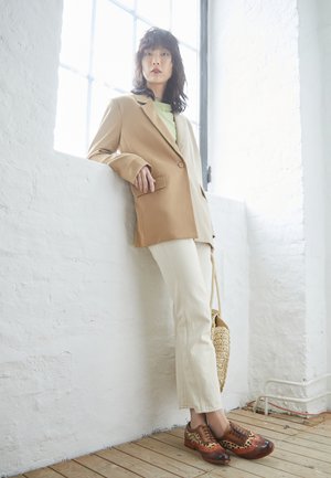 SELINA 56 - Derbies - vegas lizzard/make up/mild orange/brown/beige/natural