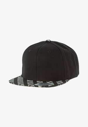 Fekete sapka lapos karimával; textúrált, egyszínű test; mintás alsó rész fehér logó részletekkel; hátul snapback állító.