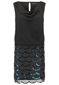Robe noire sans manches avec un col drapé et un ourlet festonné décorée de sequins et de perles noirs et bleus.