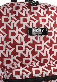 DKNY PACKABLE - Mochila - red white