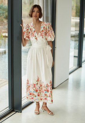 Next, REGULAR FIT - OCCASION SHORT PUFF SLEEVE MIDI TIE WAIST DRESS  . - Robe longue - white floral print