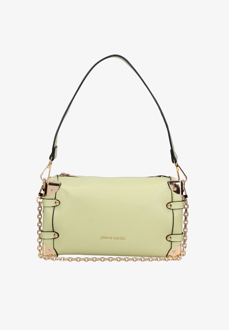 Sac à main vert clair en simili cuir, avec des accessoires en métal doré, une bandoulière en chaîne et des accents noirs contrastants. Forme rectangulaire simple.