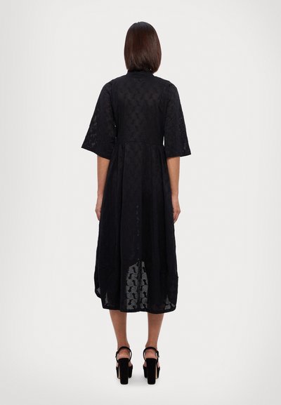 Henrik Vibskov VERY TURTLE DRESS - Robe de jour - black