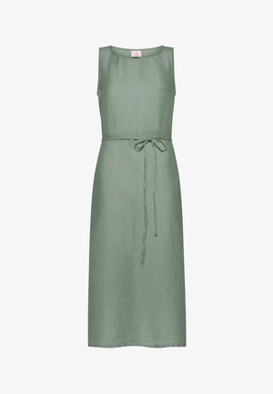 Vestido sin mangas color verde salvia, hecho de tejido similar al lino, con un cinturón para atar en la cintura y un corte recto que llega hasta la mitad de la pantorrilla.