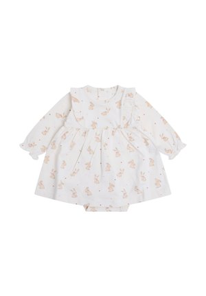 Hvid babykjole med lange ærmer med beige kaniner og lyserøde prikker, med flæsedetaljer på skuldrene og elastiske manchetter.