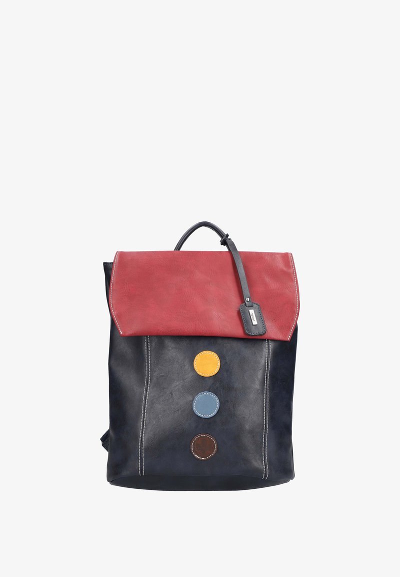Sac à dos en cuir noir avec un rabat rouge. Présente des cercles multicolores : jaune, bleu et marron. Design simple avec des accents de couture blanche.